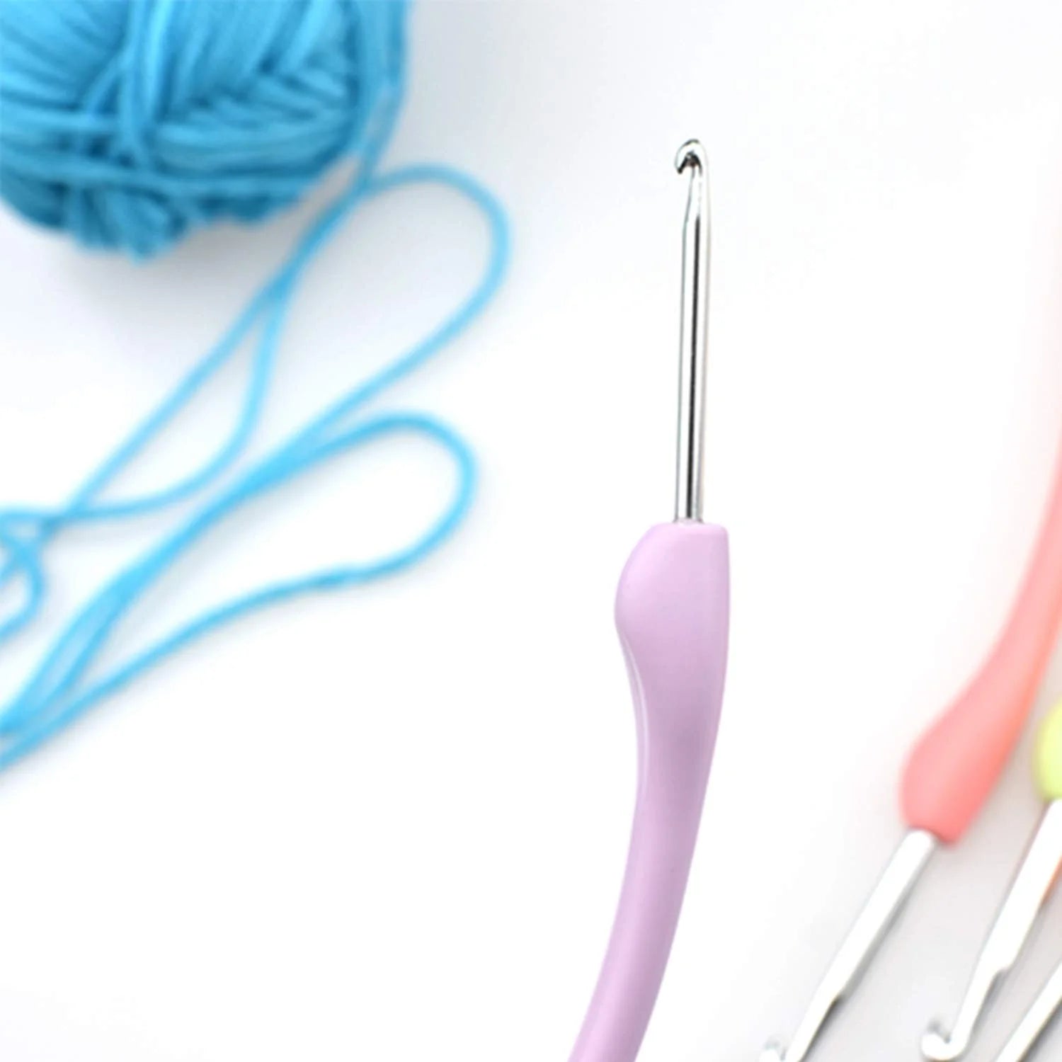Decor Ergonomic Crochet Hook Set 8 Pieces Soft Grip Aluminium Hooks