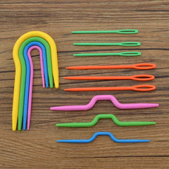 13-piece knitting cable needle set for cable knitting and stitch management