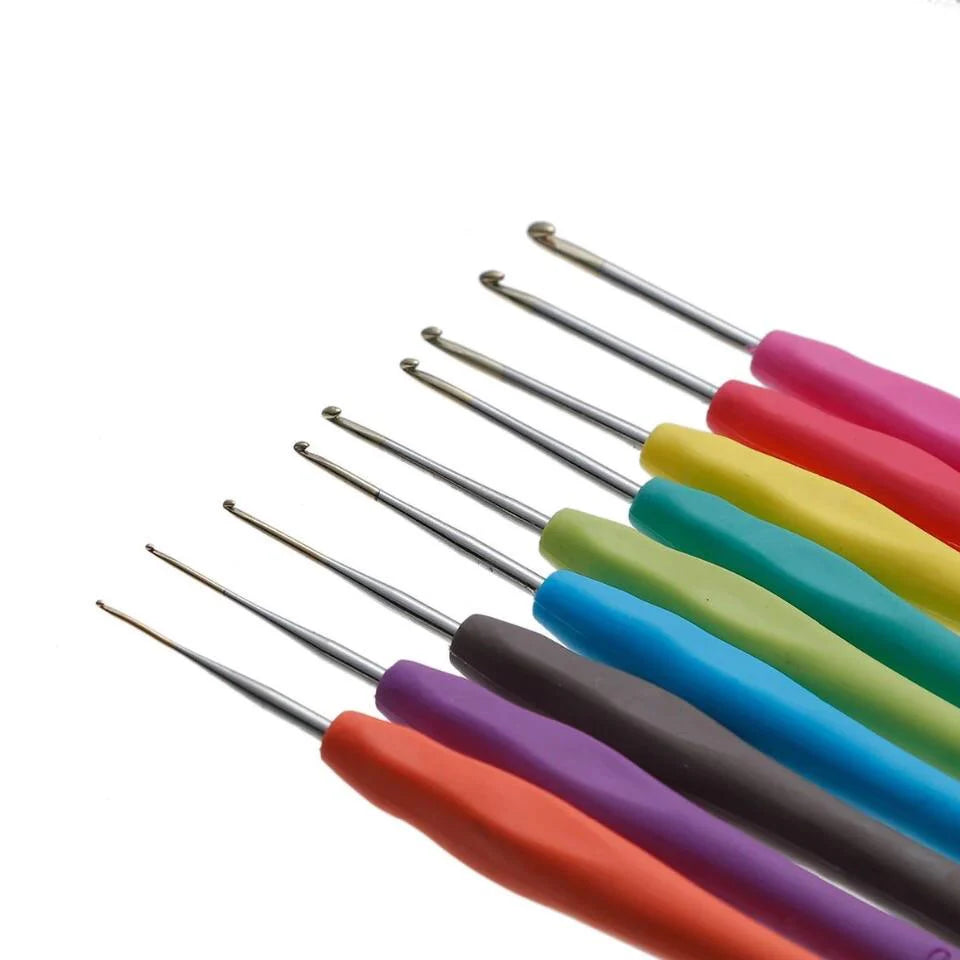 11pcs ergonomic soft rubber grip aluminum crochet hook set for knitting and crochet crafts