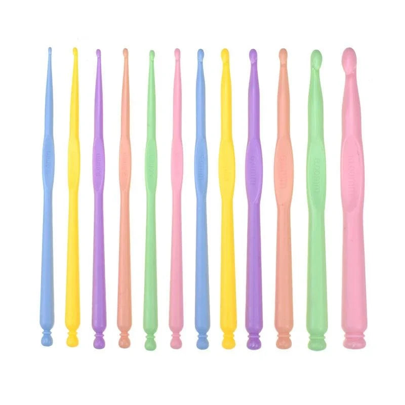 Plastic crochet hook set 12 sizes crochet needles for yarn knitting amigurumi handmade and DIY craft projects