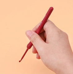 Maroon soft shank rubber grip crochet hook set ergonomic crochet needles for yarn knitting amigurumi and DIY crafts